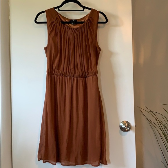 H&M Dresses & Skirts - 🌸 H&M dress in brown size 8